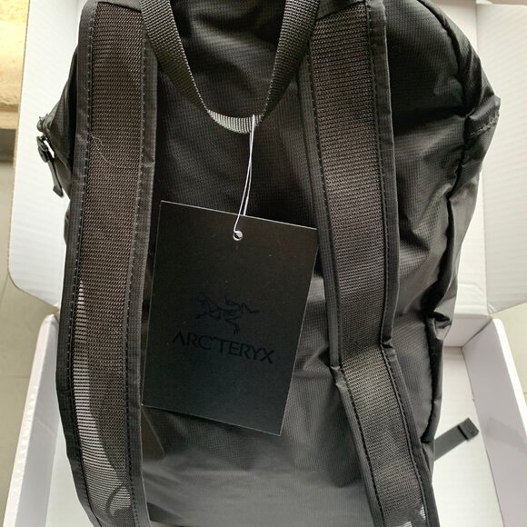 Arc'teryx Heliad 15 Backpack - Black - Picture 7 of 13